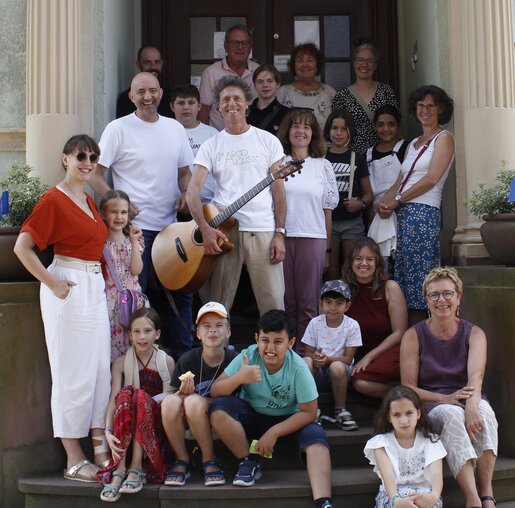 Gruppenfoto Sommerfest 2024 mit Marco Augusto